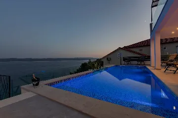 Contemporary Beach Villa With Pool in Omiš