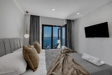 Contemporary Beach Villa With Pool in Omiš