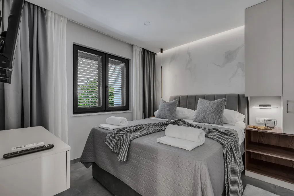 Contemporary Beach Villa With Pool in Omiš
