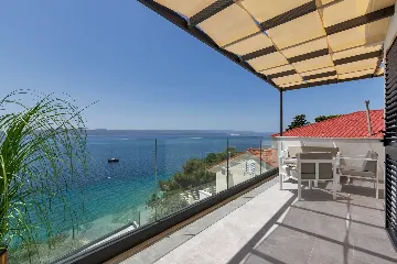 Contemporary Beach Villa With Pool in Omiš