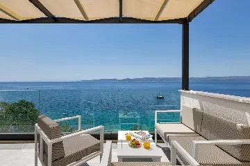 Contemporary Beach Villa With Pool in Omiš