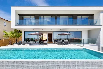 Seaside Retreat Villa with Spa and Infinity Pool Medulin