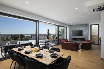 Seaside Retreat Villa with Spa and Infinity Pool Medulin