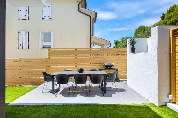 Seaside Retreat Villa with Spa and Infinity Pool Medulin