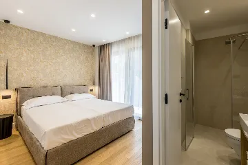 Seaside Villa with Heated Pool in Potomje