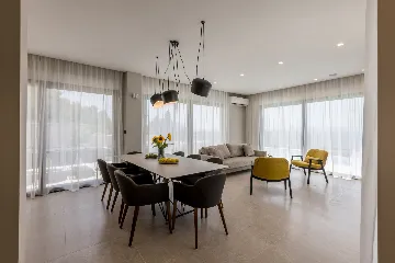 Seaside Villa with Heated Pool in Potomje