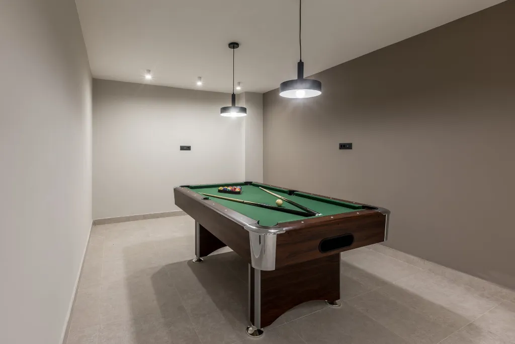 Seaside Villa with Heated Pool in Potomje