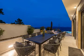Seaside Villa with Heated Pool in Potomje