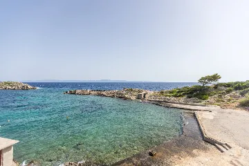 Seaside Villa with Heated Pool in Potomje