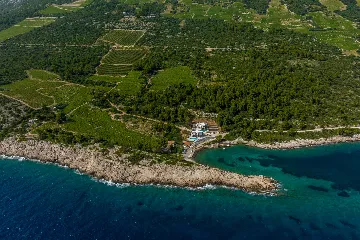 Seaside Villa with Heated Pool in Potomje