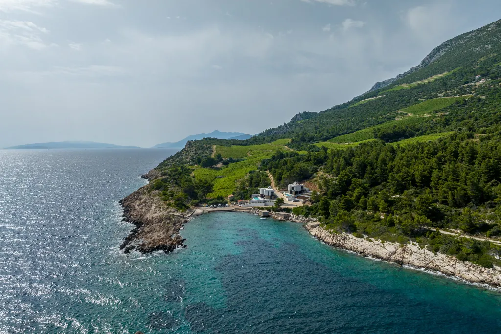 Seaside Villa with Heated Pool in Potomje