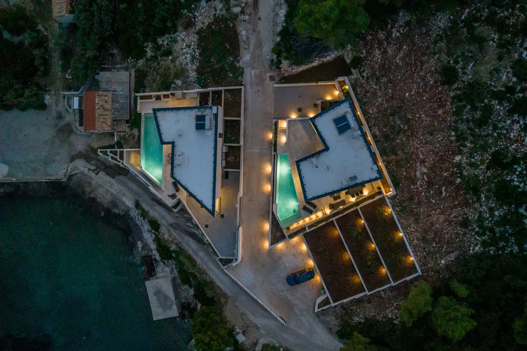 Seaside Villa with Heated Pool in Potomje