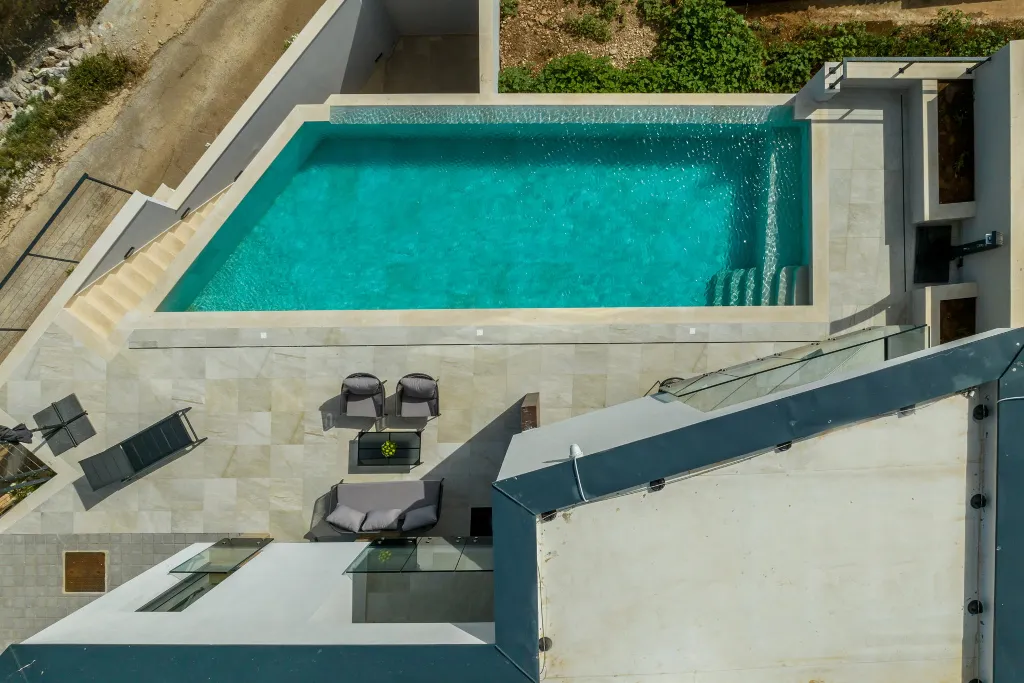 Seaside Retreat Villa with Pool, Potomje