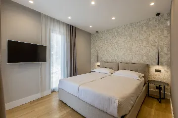 Seaside Retreat Villa with Pool, Potomje