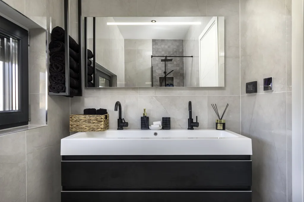 Contemporary Villa with Pool in Premantura