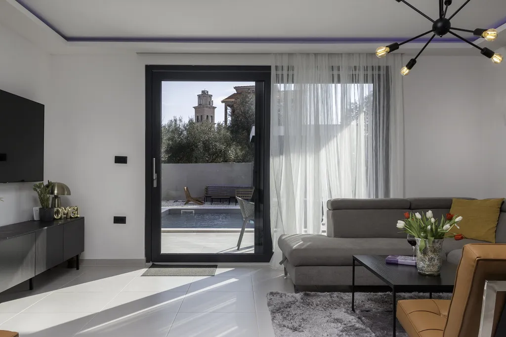 Contemporary Villa with Pool in Premantura