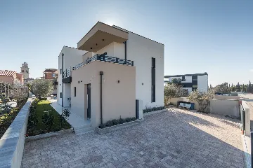 Contemporary Villa with Pool in Premantura