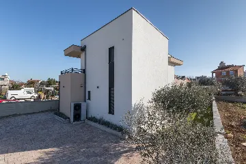 Contemporary Villa with Pool in Premantura