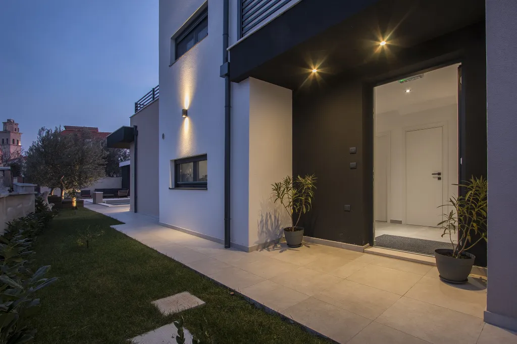 Contemporary Villa with Pool in Premantura