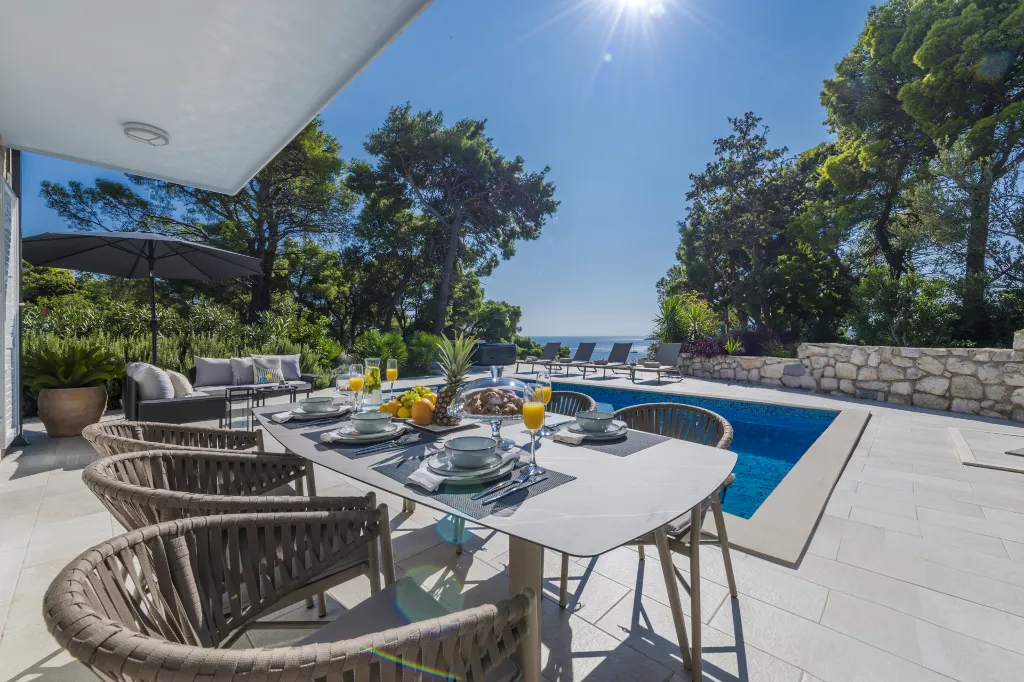 Modern Sea View Villa with Pool, Zaton