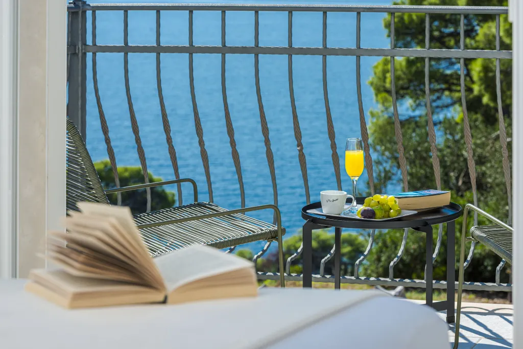 Modern Sea View Villa with Pool, Zaton