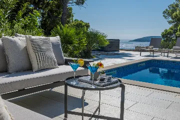 Modern Sea View Villa with Pool, Zaton