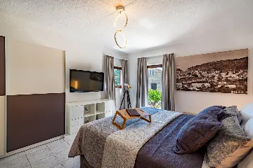 Contemporary Villa with Pool in Selca