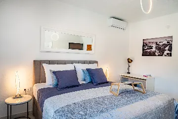 Contemporary Villa with Pool in Selca