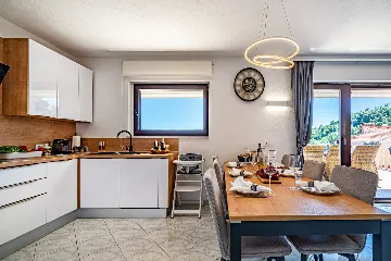 Contemporary Villa with Pool in Selca