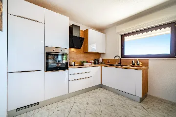 Contemporary Villa with Pool in Selca