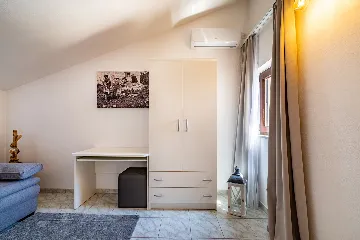 Contemporary Villa with Pool in Selca