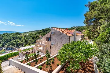 Contemporary Villa with Pool in Selca