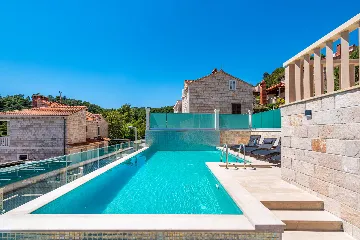 Contemporary Villa with Pool in Selca