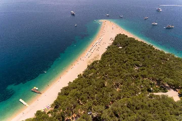 Seaside Family Villa with Pool in Bol