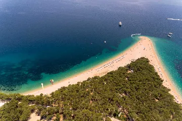 Seaside Family Villa with Pool in Bol