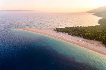 Seaside Family Villa with Pool in Bol