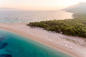 Seaside Family Villa with Pool in Bol