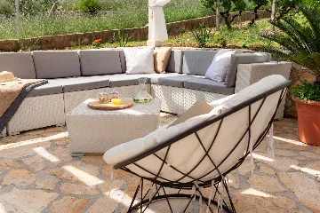 Seaside Family Villa with Pool in Bol