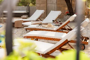 Seaside Family Villa with Pool in Bol