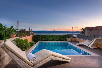 Seaside Villa Retreat with Pool, Bol