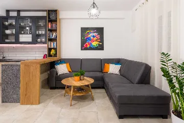 Family Villa with Pool and Sea View, Murvica