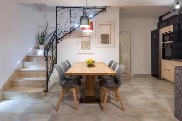 Family Villa with Pool and Sea View, Murvica