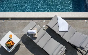 Modern Villa with Pool and Wellness in Stanići