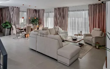 Modern Villa with Pool and Wellness in Stanići