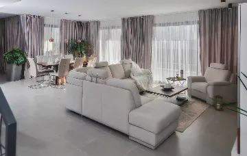 Modern Villa with Pool and Wellness in Stanići