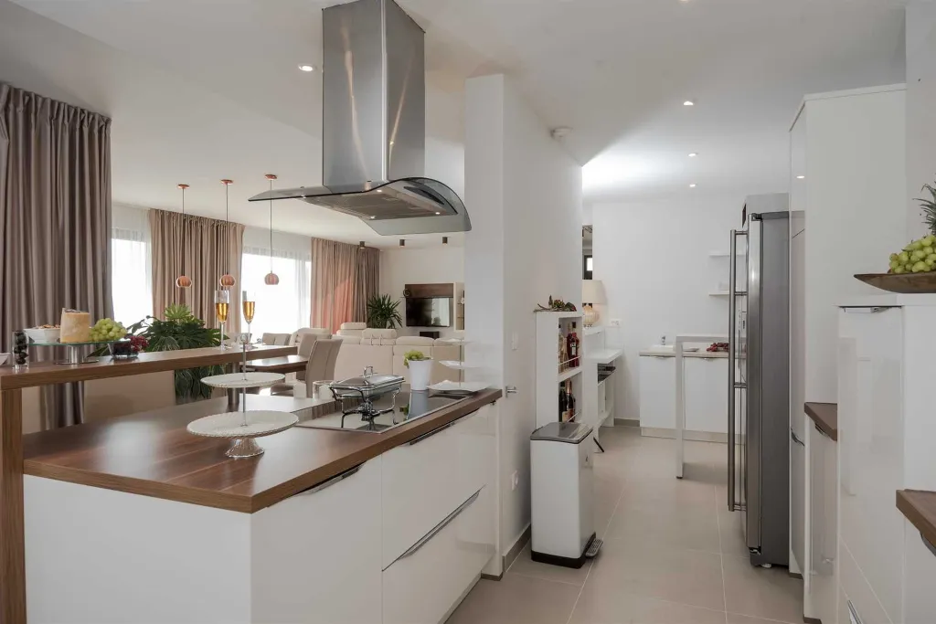 Modern Villa with Pool and Wellness in Stanići