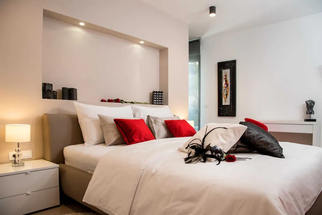 Modern Villa with Pool and Wellness in Stanići