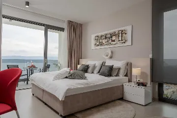 Modern Villa with Pool and Wellness in Stanići