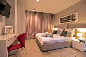 Modern Villa with Pool and Wellness in Stanići