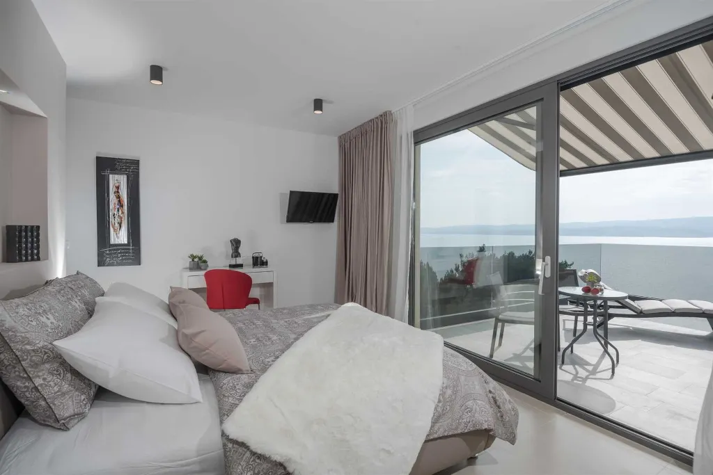 Modern Villa with Pool and Wellness in Stanići